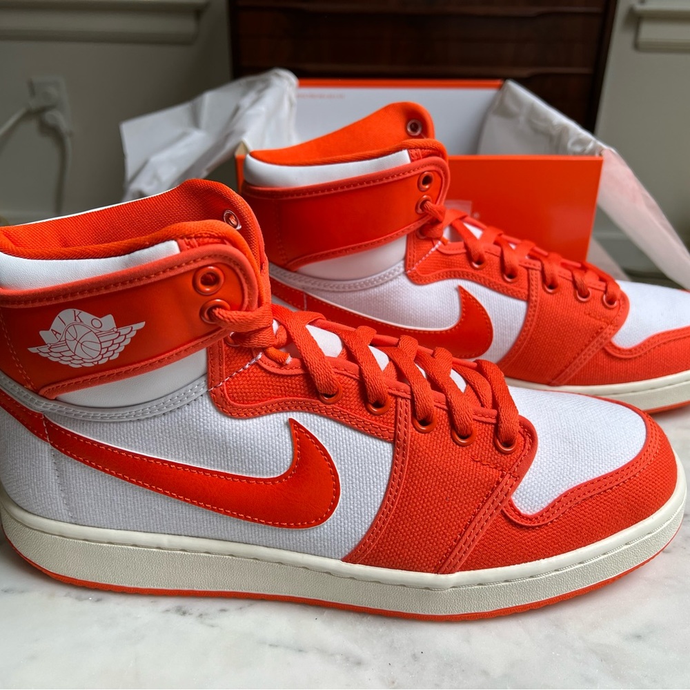 Air Jordan 1 AJKO1 Orange size 10.5